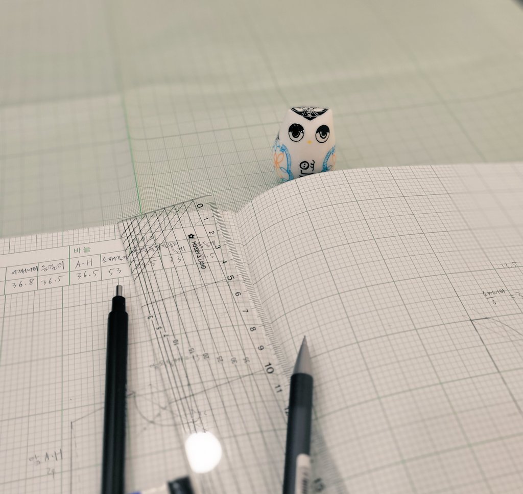 연탄[連彈] tweet media