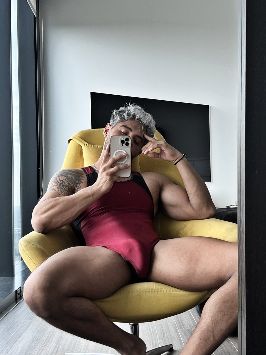 🔥 mirror, mirror on the wall…