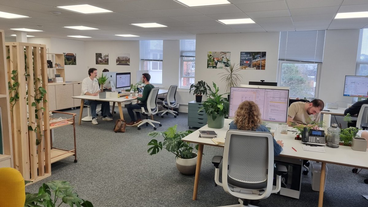 It was great visiting <a href="/FootprintArch/">Footprint Architects</a> in Bournemouth yesterday and speaking with Peter about their latest project; the Durley Chine Environmental Innovation Hub &amp; Visitors Centre. It's the greenest structure they've ever made, using recycled materials, has net zero carbon &amp; more!