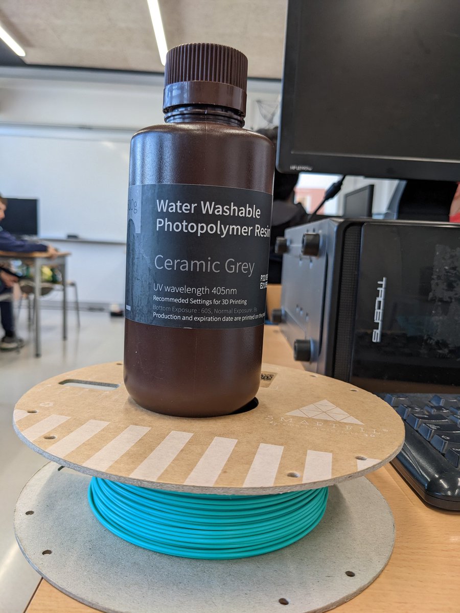 Avui amb  els alumnes del #CFGM de Sistemes microinformàtics i xarxes del <a href="/INS_Costafreda/">INS Alfons Costafreda</a> participem del "Taller de fabricació additiva. Els bàsics de la impressiò 3D" amb la maleta creativa, a la III jornades d'#FP per a la millora de l'ocupabilitat. <a href="/fpcatalunya/">FP Catalunya</a> #adnCosta