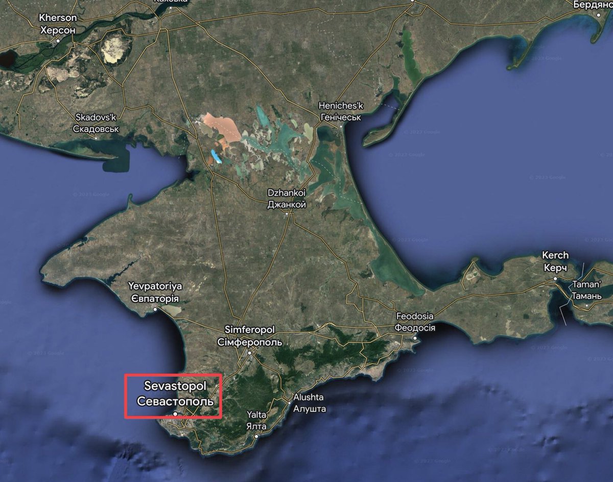 bayraktar_1love's tweet photo. It is reported that at night Sevastopol, Crimea was attacked by air drones and sea drones. https://t.co/orem30XAqp