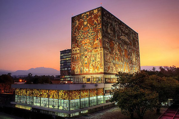 multiforoalicio's tweet photo. 22 de marzo de 1954 se inauguró Ciudad Universitaria, 
UNAM, Ciudad de México.
Feliz No Cumpleaños
69 abrazos https://t.co/lfe93brnrZ