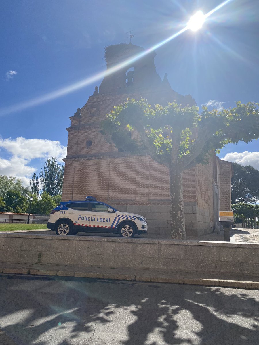 PL_Bracamonte's tweet image. Damos la bienvenida a la #primavera 🌼. Nuestros agentes 👮🏻‍♀️ ya se encuentran patrullando 🚓 las calles de nuestra localidad, si nos necesitas puedes contactar con nosotros ☎️ 9️⃣2️⃣3️⃣5️⃣4️⃣0️⃣0️⃣5️⃣4️⃣ ó 1️⃣1️⃣2️⃣ #primavera2023 #policialocal #Peñaranda #ErmitaSanLuis @info_Bracamonte