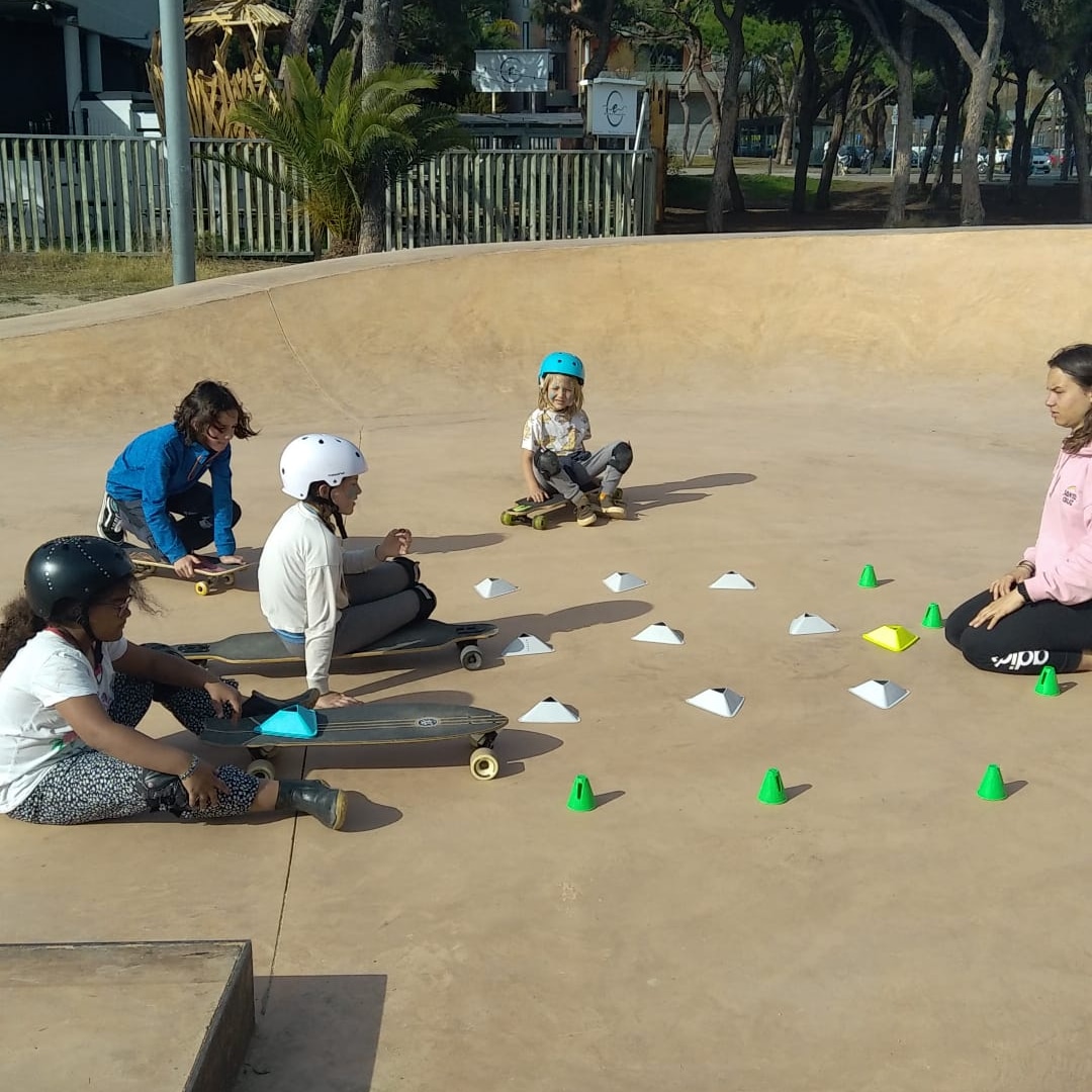 Ayer disfrutamos de una tarde de extraescolares de skate Hacia El Sup en Gavà. Todos los martes en el skate park, apúntate todo el mes o un único día 🤙🏼🛹 #haciaelsup #skatebarcelona #Gava #castelldefels #garraf