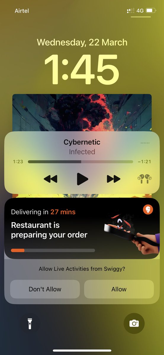 shivamar_'s tweet photo. I got OCD’ed seeing this from @Apple . The dismorphic rounded corners around the @Swiggy ‘s notification widget got me ngl haha. https://t.co/pIcOjfcG4x