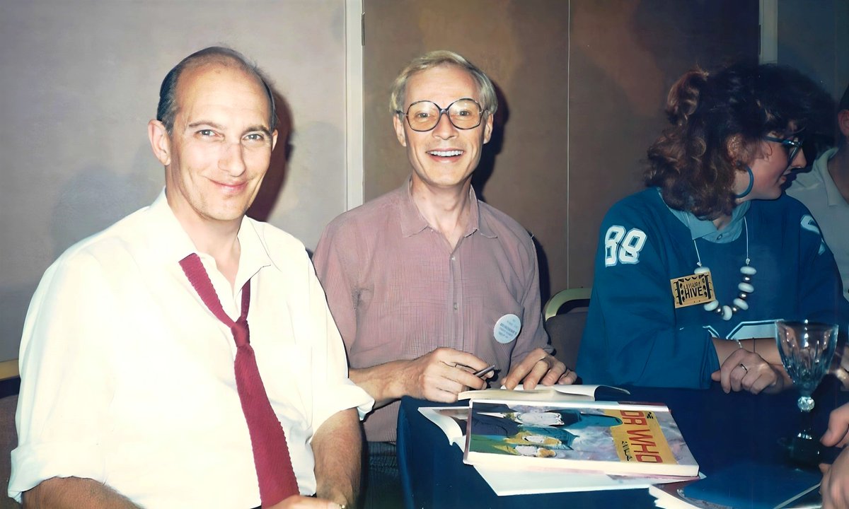 PeterMilesActor's tweet photo. Thanks to Peter’s good friend Alan Stevens, for sharing this great picture of Peter and Michael Wisher, taken at the Leisure Hive convention in 1986. https://t.co/VgoNaE7ZFU