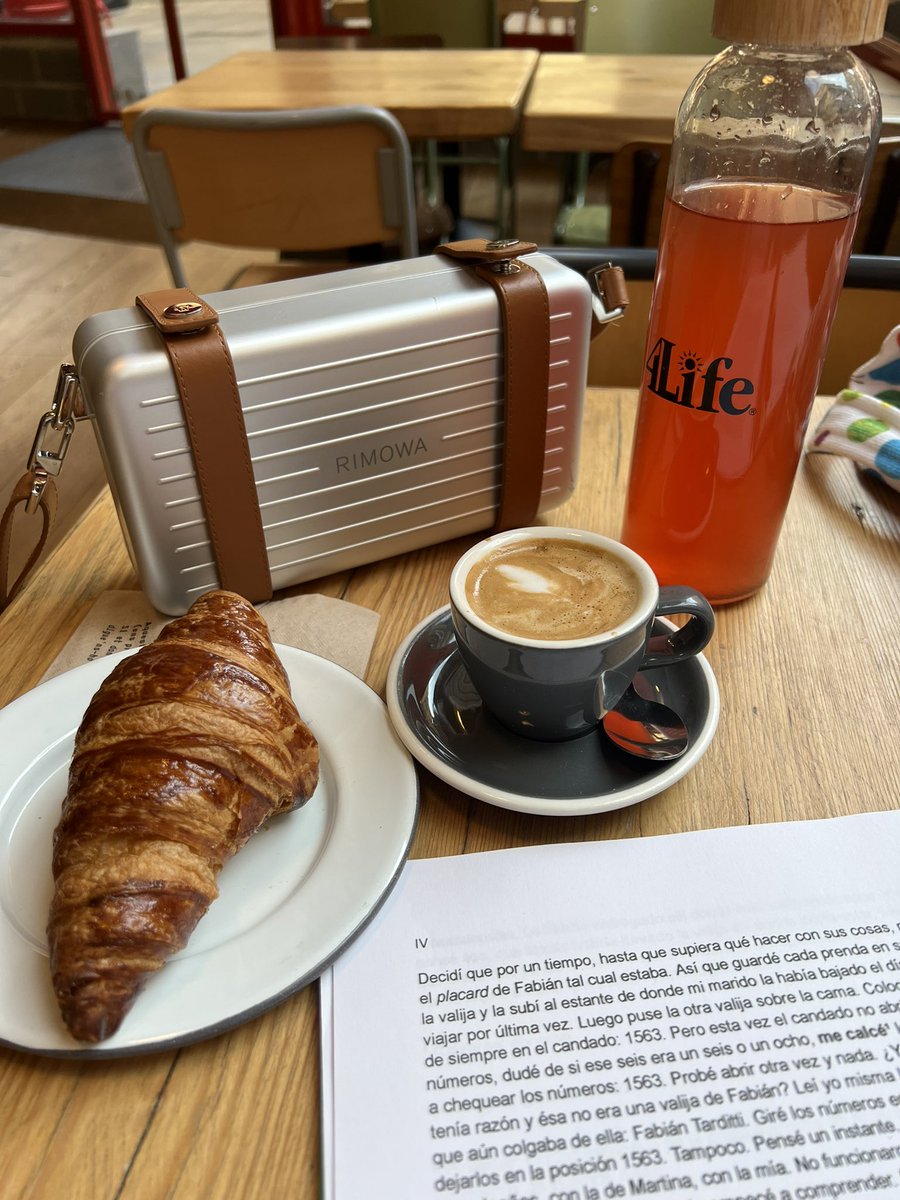 GM ❤️🇪🇸 Love my life!

<a href="/RIMOWA/">RIMOWA</a> <a href="/4life/">4life</a> #SpanishLife