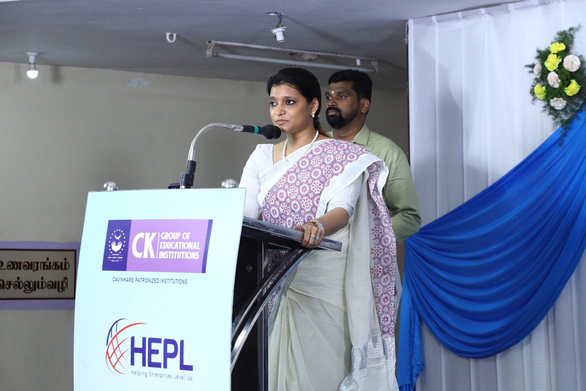 CavinKareIndia's tweet photo. Cavinkare's Group entities, CK Group of Educational Institutions &amp; HEPL, organized the 8th Walk India Campaign where they donated custom-made artificial limbs to 150 beneficiaries in &amp; around Cuddalore.  

#CavinKareIndia #CavinKare #Walkindia #donation #cuddalorenews #cuddalore https://t.co/KL6pikdgW7