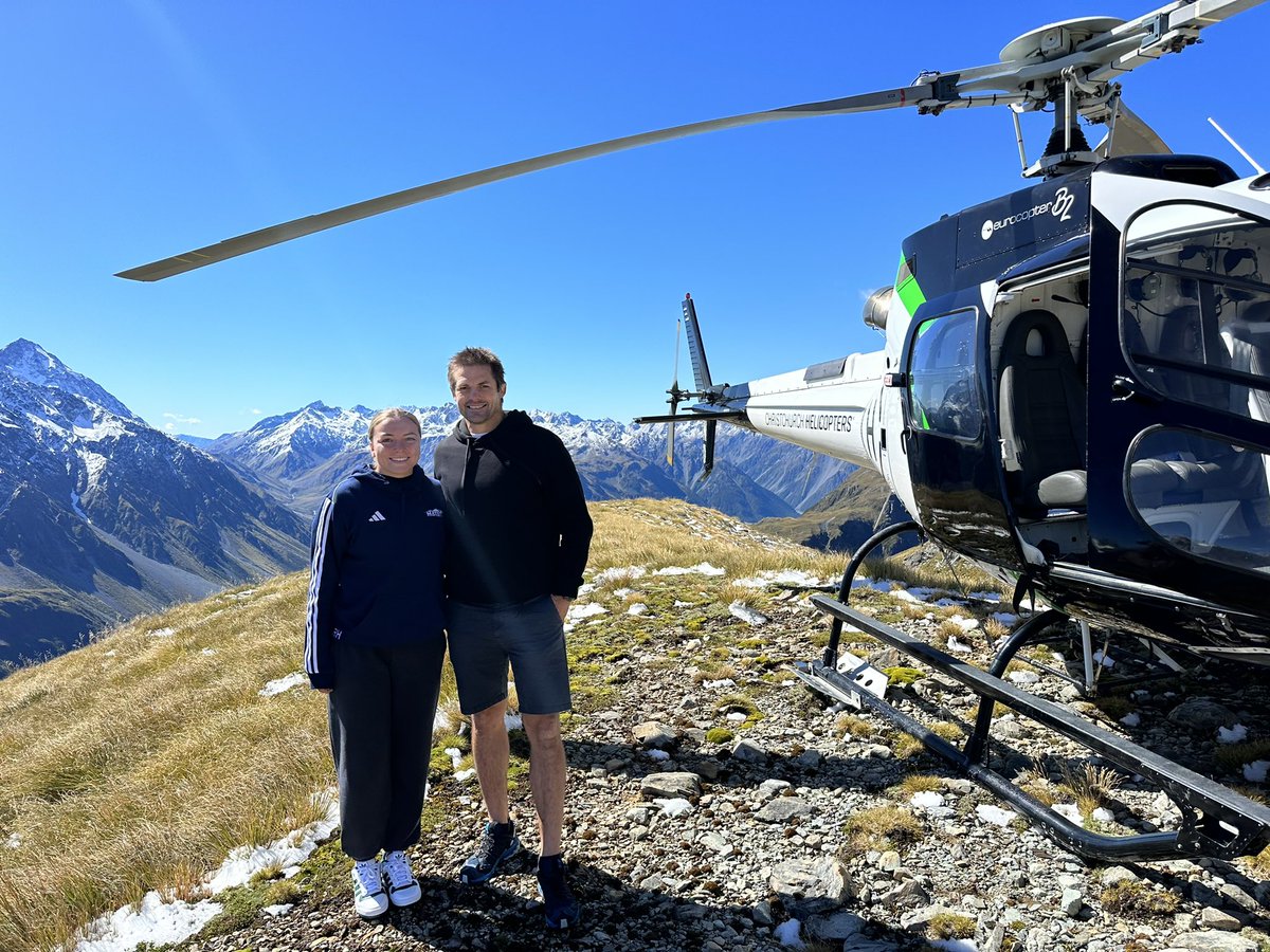 renee_holmes7's tweet photo. First time on a helicopter ride and my pilots chat wasn’t too bad 🤩 #legend #richiemccaw #firsttime #smooth #southernalps #nz #dayoffthings #codeheads https://t.co/sKo6d0ia1p