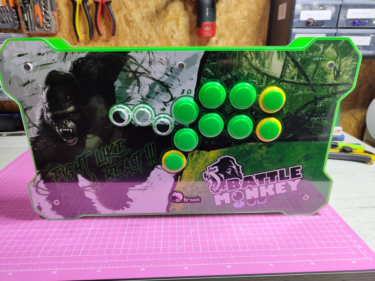 XBattleMonkeyX's tweet photo. -Little rework over my personal hitbox.
- Cambiando el estilo de mi hitbox personal.
-Commissions open by D.M
-Pedidos abiertos por M.P
#arcade #arcadestick #fightstick #mixbox #nobutton #leverless #custombuild https://t.co/QdubUrqyRR