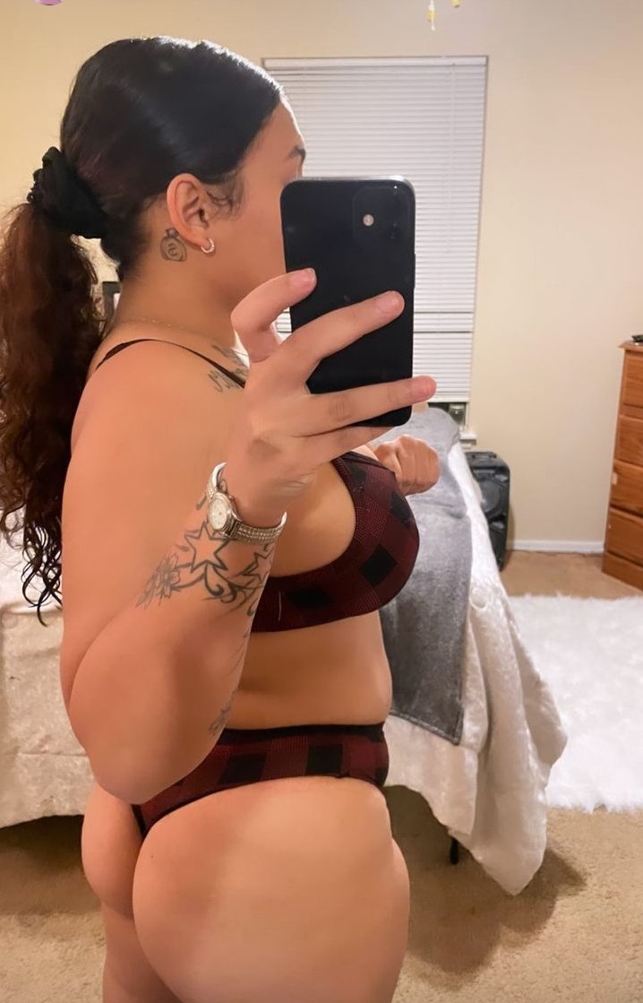 cookiecreamsz's tweet photo. Ask for menu daddies https://t.co/VFZDPJ2iTt