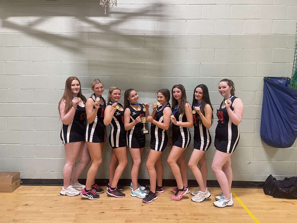 Huge well done to the S4 girls who have won the league for the 2nd year running and who have taken the win in all league games this year! The commitment, determination and teamwork continuously shown by these girls is unbelievable. Amazing work as always 🏐🏆🥇<a href="/MargaretsHigh/">St Margaret's HS</a>