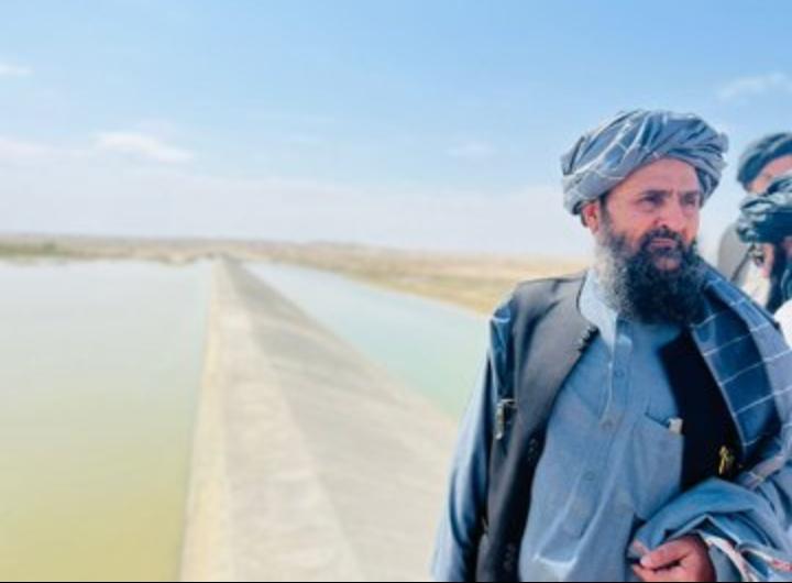 QariObaid3's tweet photo. ریاست الوزراء اقتصادي مرستیال محترم ملا عبدالغني برادر اخوند د روان ۱۴۰۲ لمریز کال د وري میاشتې په لومړۍ نېټه نیمروز ولایت ته سفر وکړ. په دې سفر کې له محترم ملا صاحب سره د بهرنیو چارو وزیر محترم مولوي امیر خان متقي، د اوبو او انرژۍ وزارت مرستیال محترم مجیب الرحمن عمر... https://t.co/fkJkhUlEs0