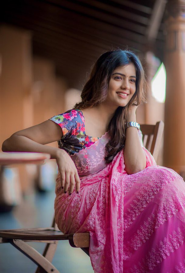 FrzBXeragAEtgGN?format=jpg&name=900x900