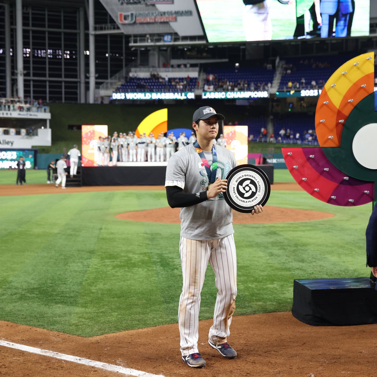 MLB's tweet photo. Another MVP award to add to Ohtani's mantel. #WorldBaseballClassic https://t.co/obVbw01vjv