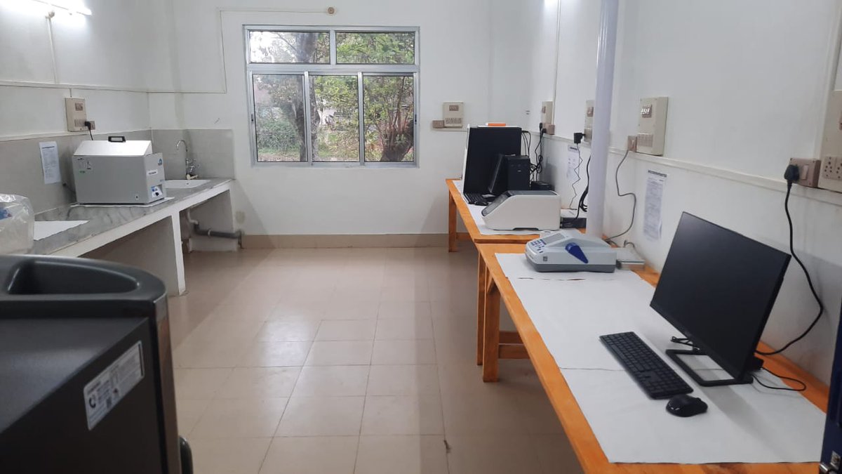 Lab_CGIFT's tweet image. Now the laboratory is equipped with facilities of Herbaria, Genomics, and Propagation units.