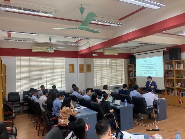 RavYael's tweet photo. Day 2 of the @EQUIP_VN_UK project- interactive and engaging sessions regarding active and blended learning as well as flipped classroom and other pedagogical approaches to teaching across our partners in Viet Nam delivered by @QED_Tweets and @CardiffMetComp

@CMetGlobalEng https://t.co/BLEuM7w4Dr