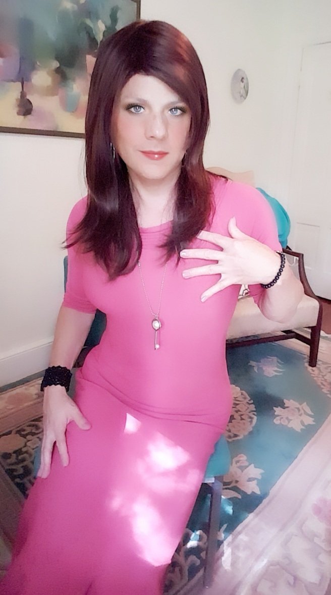 Valentina Rossi 🏳️⚧️🏳️🌈 on Twitter "A pink dress that I used to have