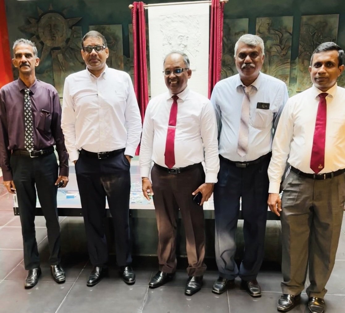 Investin_SL's tweet photo. @Investin_SL Chairman Dinesh Weerakkody visited Katunayake Export Processing Zone (EPZ), the largest zone in #SriLanka operating under BOI and held discussions with the top management about new #investment projects & current issues in the EPZ
#ExportProcessing https://t.co/laQye1HFwd