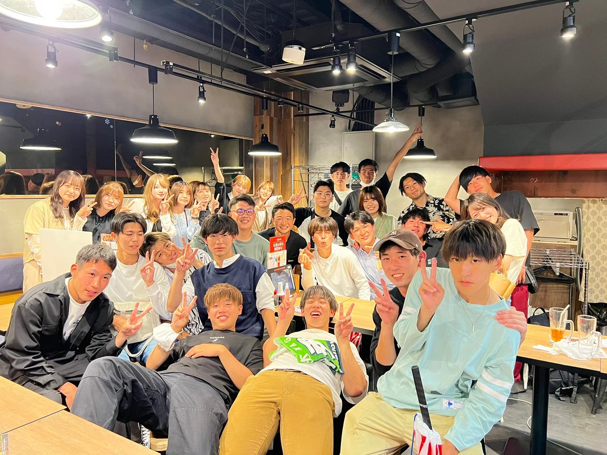 daito_lacrosse's tweet photo. 春、夏編の年間スケジュール投稿しました！
夏合宿や試合など行事が詰まってます🍖🏃‍♀️
行事を通して交流を深めて、一致団結して一緒に戦いましょう！🔥
質問や体験に参加したい等あればDMお待ちしてます！
初回の体験会は【４／２】です！
 #春から大東  #春から大東文化大学  #男子ラクロス部 https://t.co/FCzEiab7TY