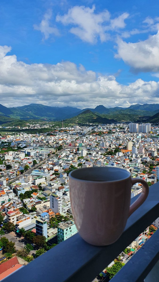 AnyaKulyk's tweet photo. Mountain view coffee https://t.co/aeIPcAi5Df