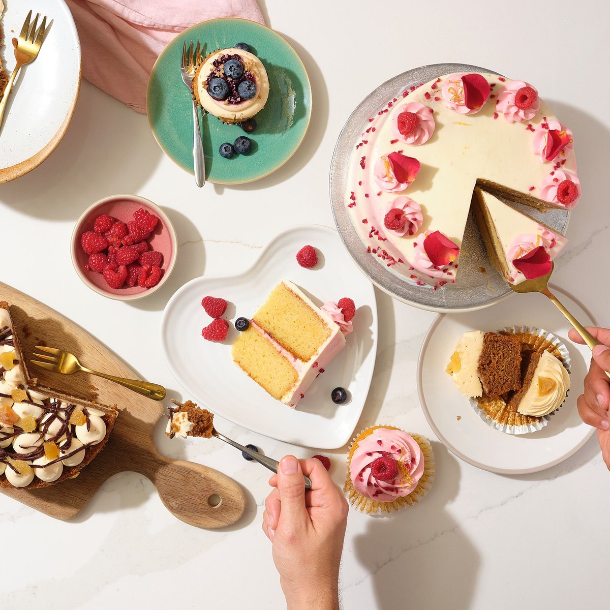Get them before they are gone!  🛒 

Our limited-edition seasonal flavours are only available until the end of the month, so quick, try before you have to say bye! 😢 

🌟 Lemon &amp; Raspberry Ripple
🌟 Vegan Spiced Ginger
🌟 Vegan Blueberry Granola