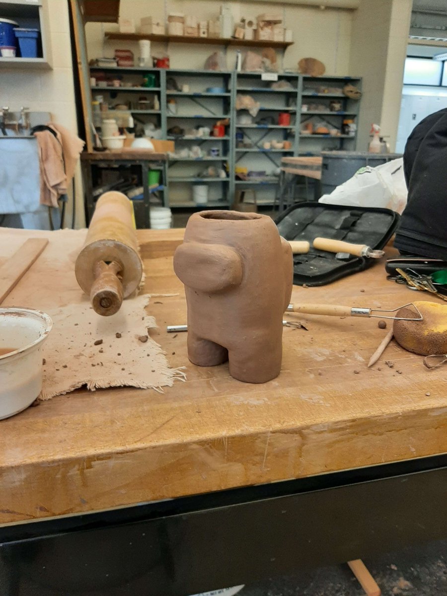 BestLucania's tweet photo. Upcoming little ceramics buddies.
Amogus, proto bird from WoW, and a smol version of an owl pot I made last semester. https://t.co/Z2gxYf4OOI
