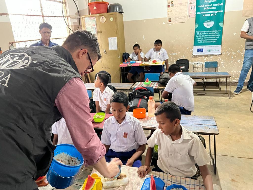adra_lk's tweet photo. ADRA launches School Feeding program in Wellawaya, Sri Lanka, providing a nutritious meal to 256 children in Balaharuwa Secondary School. Three schools in Monaragala and Nuwara Eliya will receive daily meals for eight months, thanks to the financial support of the European Union https://t.co/lEfieQ6RsU