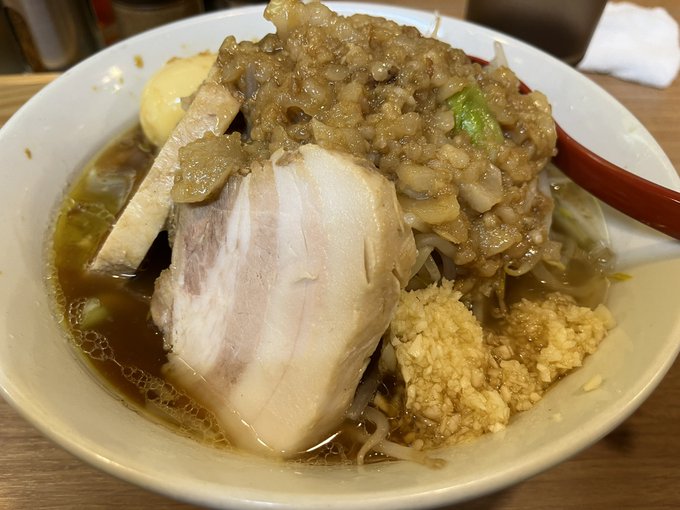 【宣伝】本日発売のヤングチャンピオン烈2023No.4
にバイオレンスホラー読み切り掲載してます秋の夜長にいかがですか? 