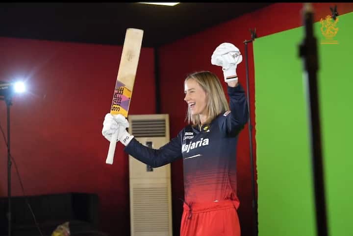 RCBWomenTweets's tweet photo. Ellyse Perry said, "we're going to come back stronger next year in the WPL". https://t.co/2y0SpDdL3T
