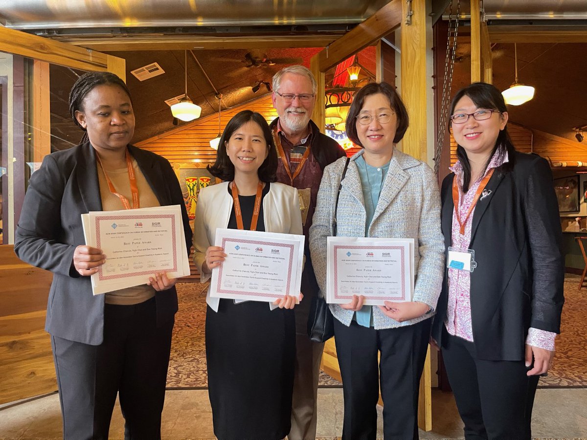 Just won the #CHIIR2023 Best Paper Award for our co-authored paper with @CatherineChavula @yujin__choi @UTiSchool. Our paper, SearchIdea: An Idea Generation Tool to Support Creativity in Academic Search, is now available with open access dl.acm.org/doi/10.1145/35…