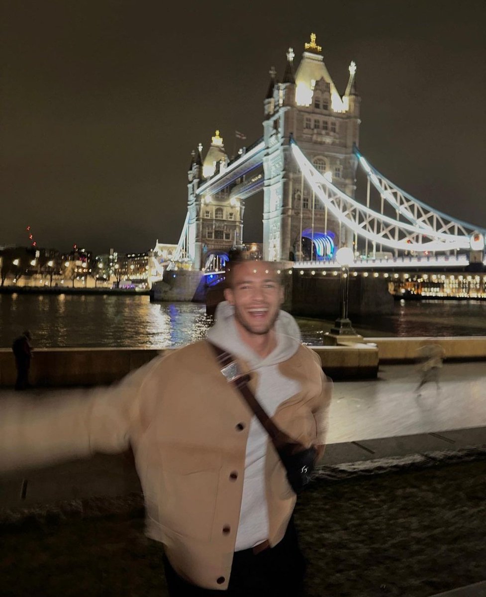 _DavidMelo92's tweet image. Night in London 

#London  #nightLondon #photo