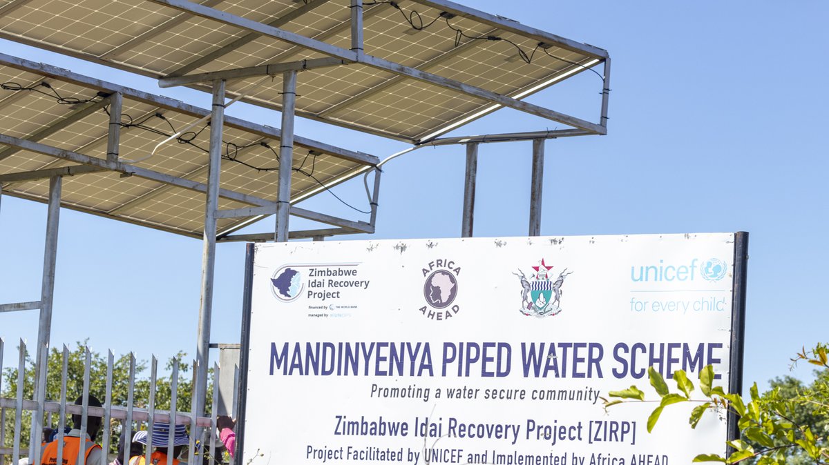 Seeing results that change lives through @ZIRP_Zimbabwe. @WorldBank Country Manager 🇿🇼 @MarjorieMpundu visited sites in Gutu where sustainable interventions for access to water are strengthening resilience in communities that are vulnerable to climatic shocks #ChangingLives