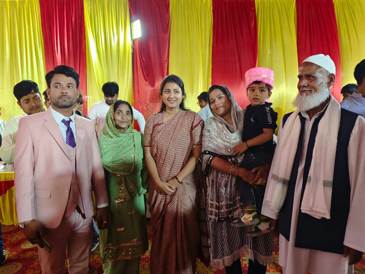 sonker_ragini's tweet photo. कल मछलीशहर विधानसभा में अपनों के बीच।। https://t.co/NKbek6nwUs
