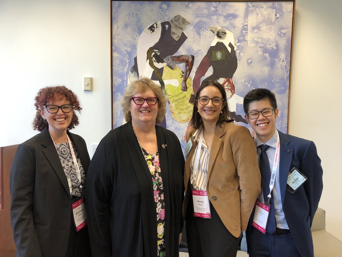 Met <a href="/LindaWhiteAUS/">Senator Linda White</a> and had a great discussion on all the exciting science in Australia from synchrotrons, frozen zoos &amp; using mini-uteruses to understand chlamydia infertility

Thanks <a href="/LindaWhiteAUS/">Senator Linda White</a> for listening to the challenges of early career researchers in Australia #SMP2023