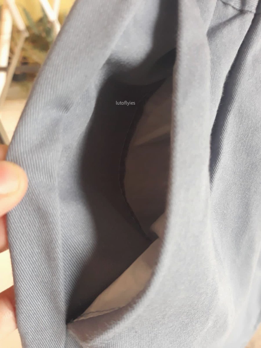 viollynidr's tweet image. wts preloved rok abu sekolah span 1 size L  

- 70k aja (bs kurang)
- panjang 90/92cm
- lingkar pinggang ±60cm (bs lebih karena ada karetnya) 
- good condi, baru di pake 1x selama sekolah karena kepanjangan di ak (TB 155cm, BB 42kg) 
- DM aja ya

#zonauang #preloved #prelovedrok