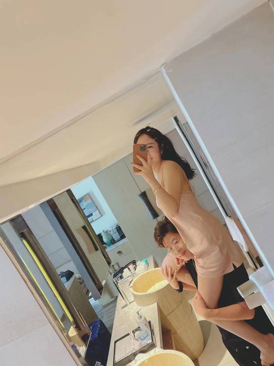 China_BDSM's tweet photo. 今天新瓜，唐山花店老板娘，要的加v https://t.co/TPPXVycS7s