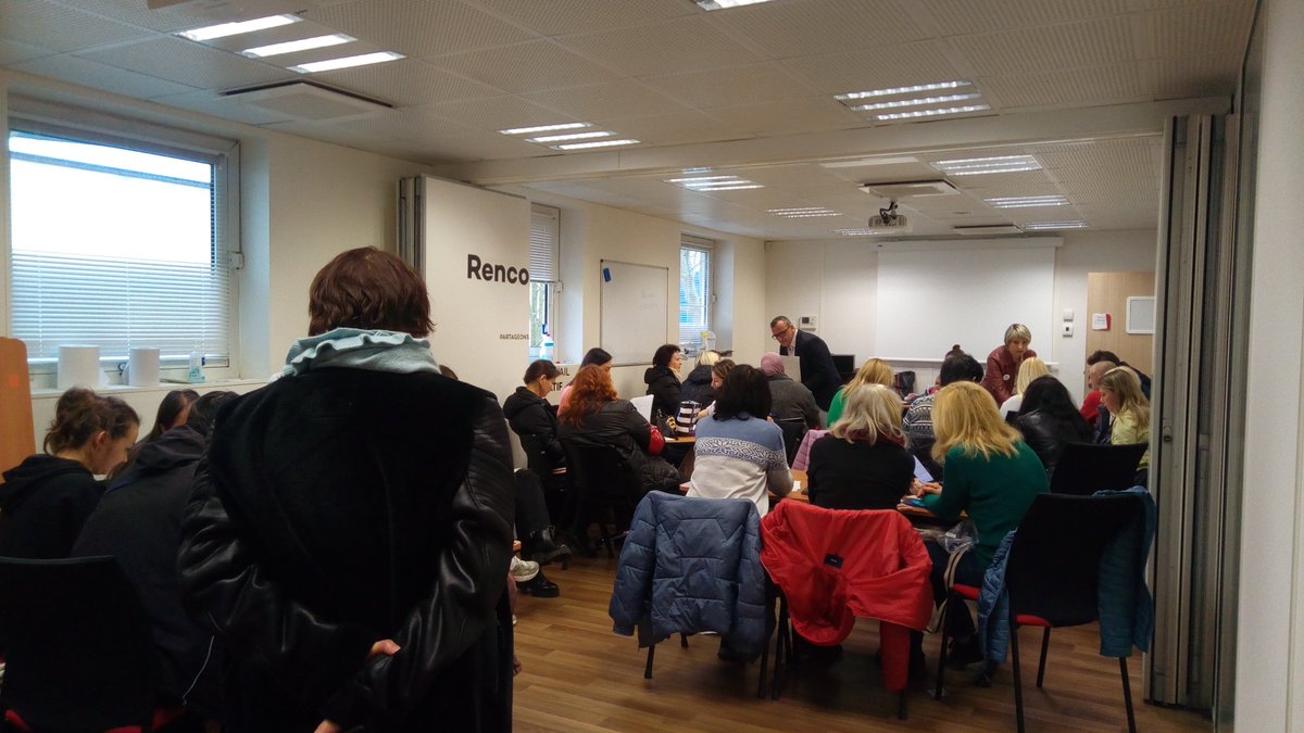 Avec le #poleemploi_vernouillet et celui de #Dreux, nous accueillons 29 personnes Ukrainiennes pour évaluer et proposer des actions d'insertion professionnelle dont la rencontre début avril avec des employeurs locaux notamment #Usimat Sermees et <a href="/Translocauto/">Translocauto</a>.<a href="/F_Gaussens/">Fabrice Gaussens</a>