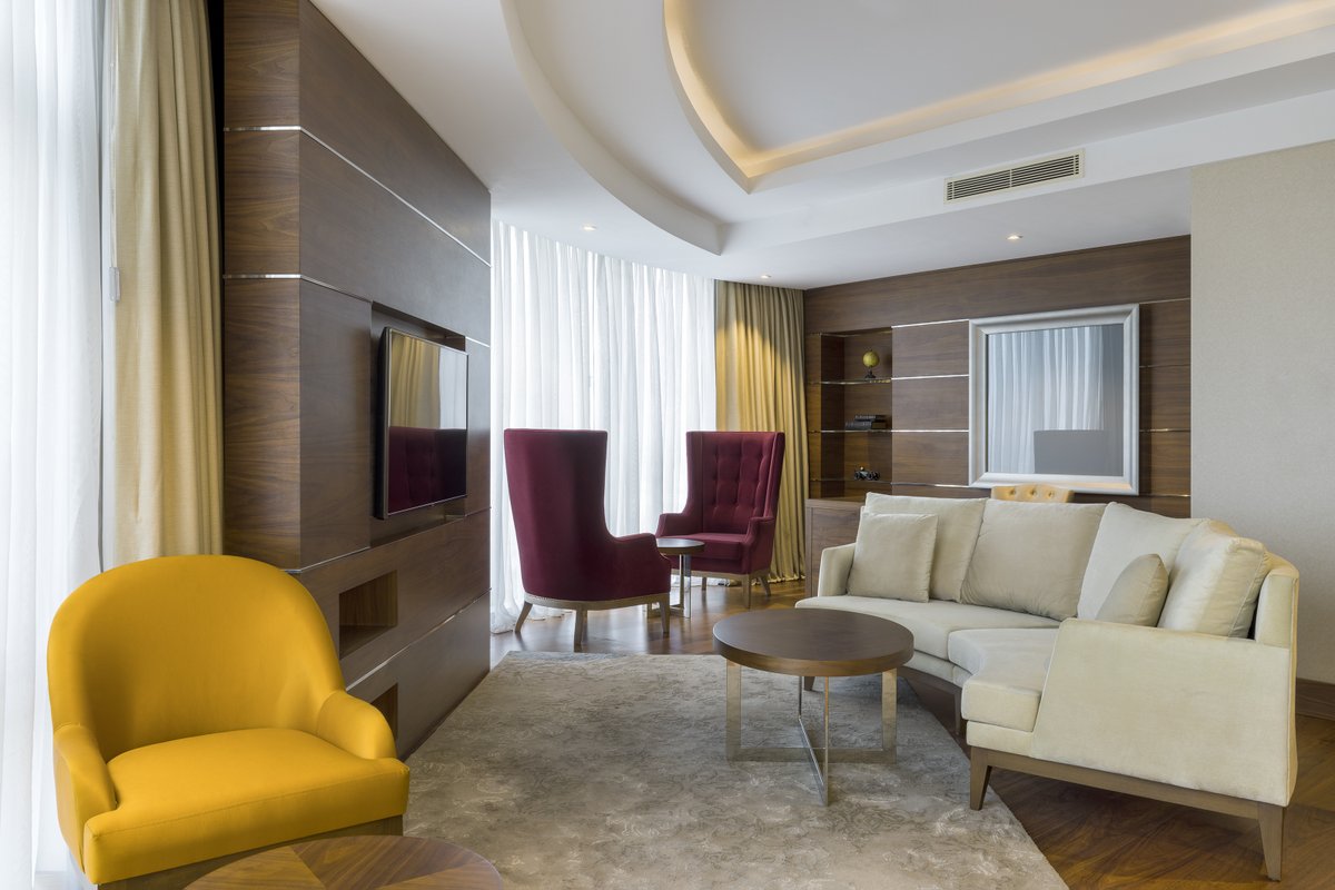 FPIkotEkpene's tweet photo. Do you know it is free to register to be a Marriott Bonvoy member? Join today at https://t.co/RKhHjXb0BH and start earning points when you stay with us. Members also enjoy discounted rates and benefits such as upgrades and late checkout. #marriottbonvoy #loyaltymember #discounts https://t.co/FQxhrrwgzz