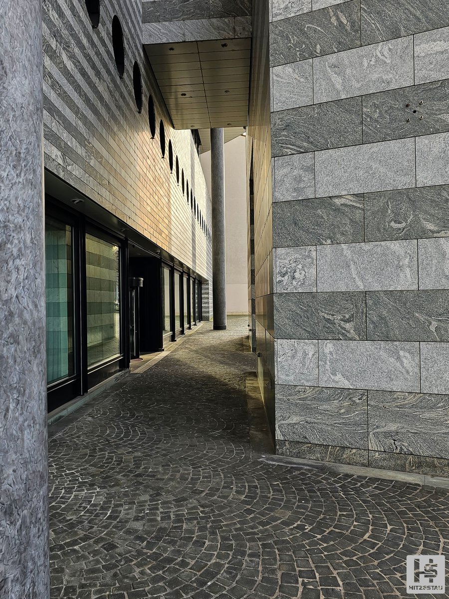 #picoftheday #photooftheday #imageoftheday

Angle of a building facade #MarioBotta #Basel

#SamsungGalaxyS23Ultra #Samsung #photography #mobilephotography #smartphonephotography