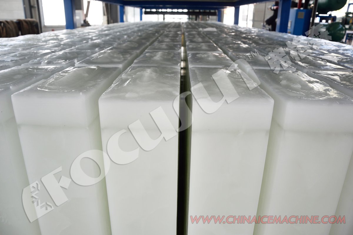 emonum328's tweet image. #Focusun Machine industrielle à glace en barre, capacité 30 tonnes par jour ;
#fabriquedeglace #icemachinefactory #barredeglace  #painsdeglace #blocdeglace #glaceenbloc #glaçonenbarre #glaçonenbloc #machineaglace #blockicemachine #iceblockmachine #icemachines #icemakers