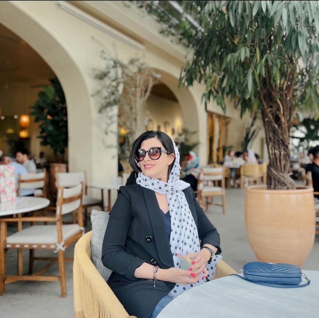 درود به همگی 
هم‌اکنون تو روز تولدم به توییتر پیوستم :)
هم خوش اومدم هم تولدم مبارک ، مگه نه؟
منو ببرین تی‌التون😊

#Nowruz