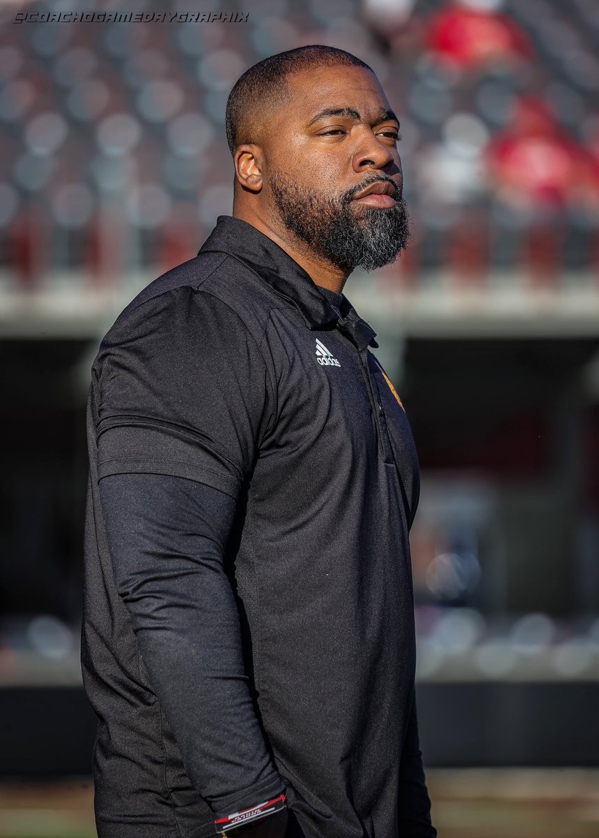 Today we had the opportunity to chop it up with the Assist. Associate Director of Athletic Communications, Mr. Curtis Ford. Let’s just say we were impressed with his professionalism and kindness. It was truly a pleasure to fellowship with him. Grambling is lucky @thesilentgiant
