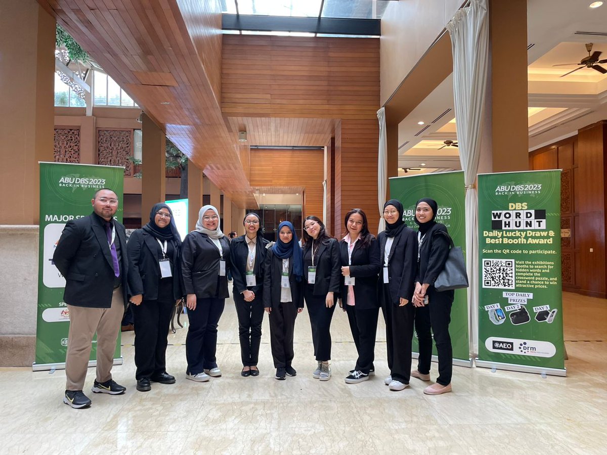 CONGRATULATIONS ON APPOINTMENT AS UiTM AMBASSADORS

Our LG240 and LG243 students were recently appointed as UiTM Ambassadors at the Digital Broadcasting Symposium 2023, held at Royale Chulan Kuala Lumpur. These students collaborated with Asia-Pacific Broadcasting Union (ABU).