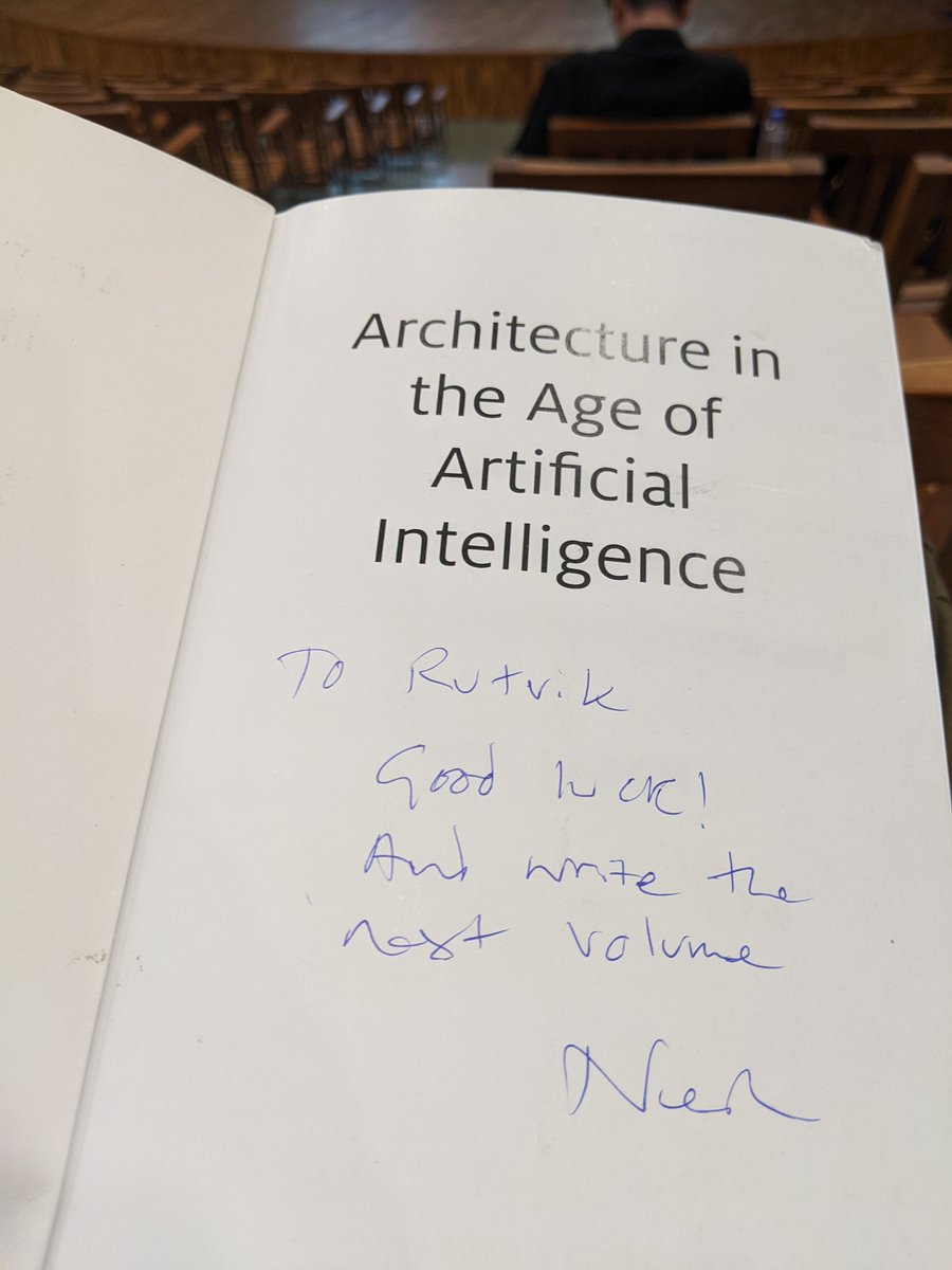 rutvik_desh's tweet photo. Met the man himself; Neil Leach
Superstar in #AI in Architecture 🚀 💫 https://t.co/DMZqucZTWC