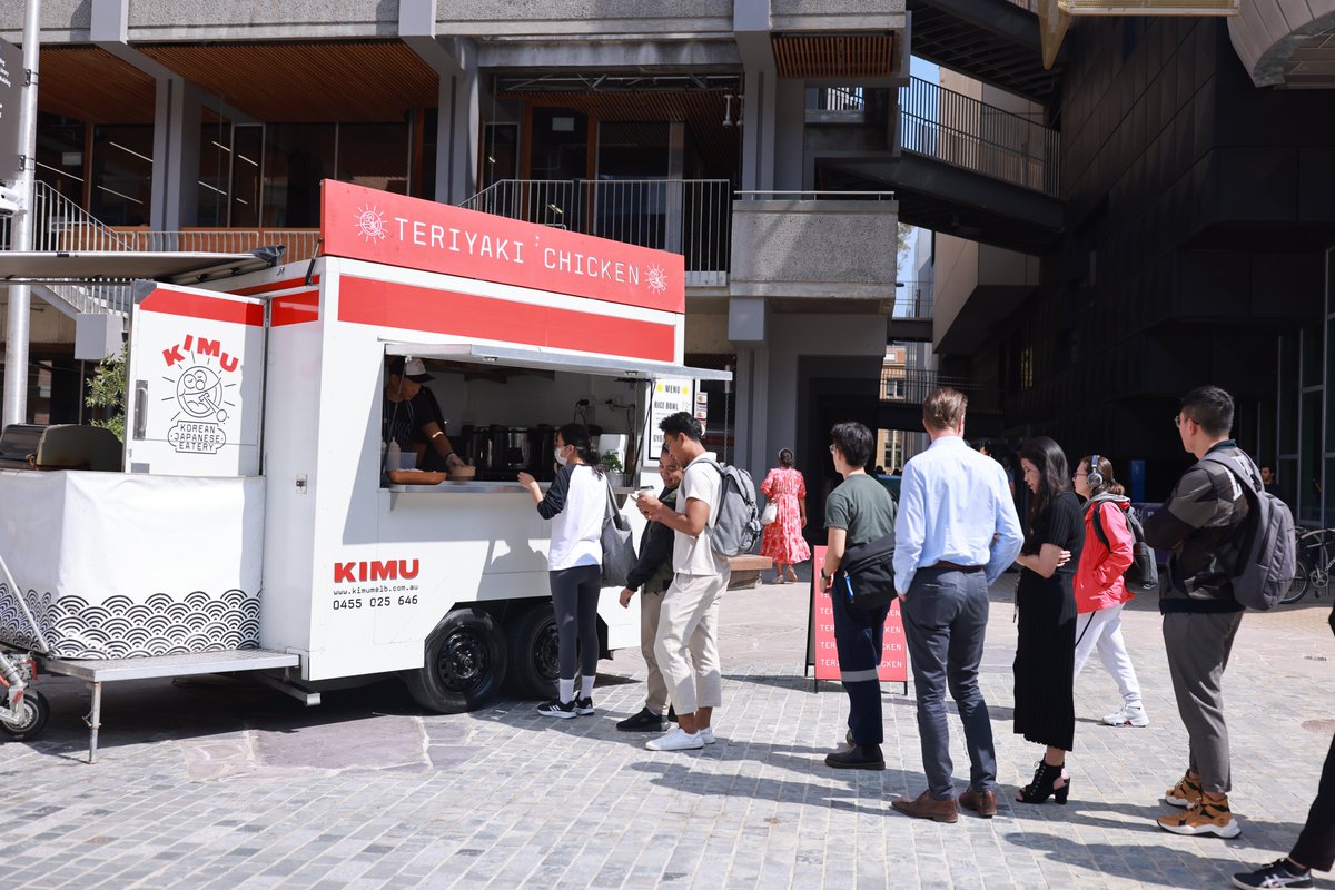 unimelbRDU's tweet photo. What a fantastic start to the semester! Thanks to all the new GRs and providers that made it to Graduate Researcher Orientation Provider Fair.

Navigating research is hard sometimes, but together let's find the brilliant research support that is available for GRs at UniMelb! https://t.co/X4GxX7mQkt