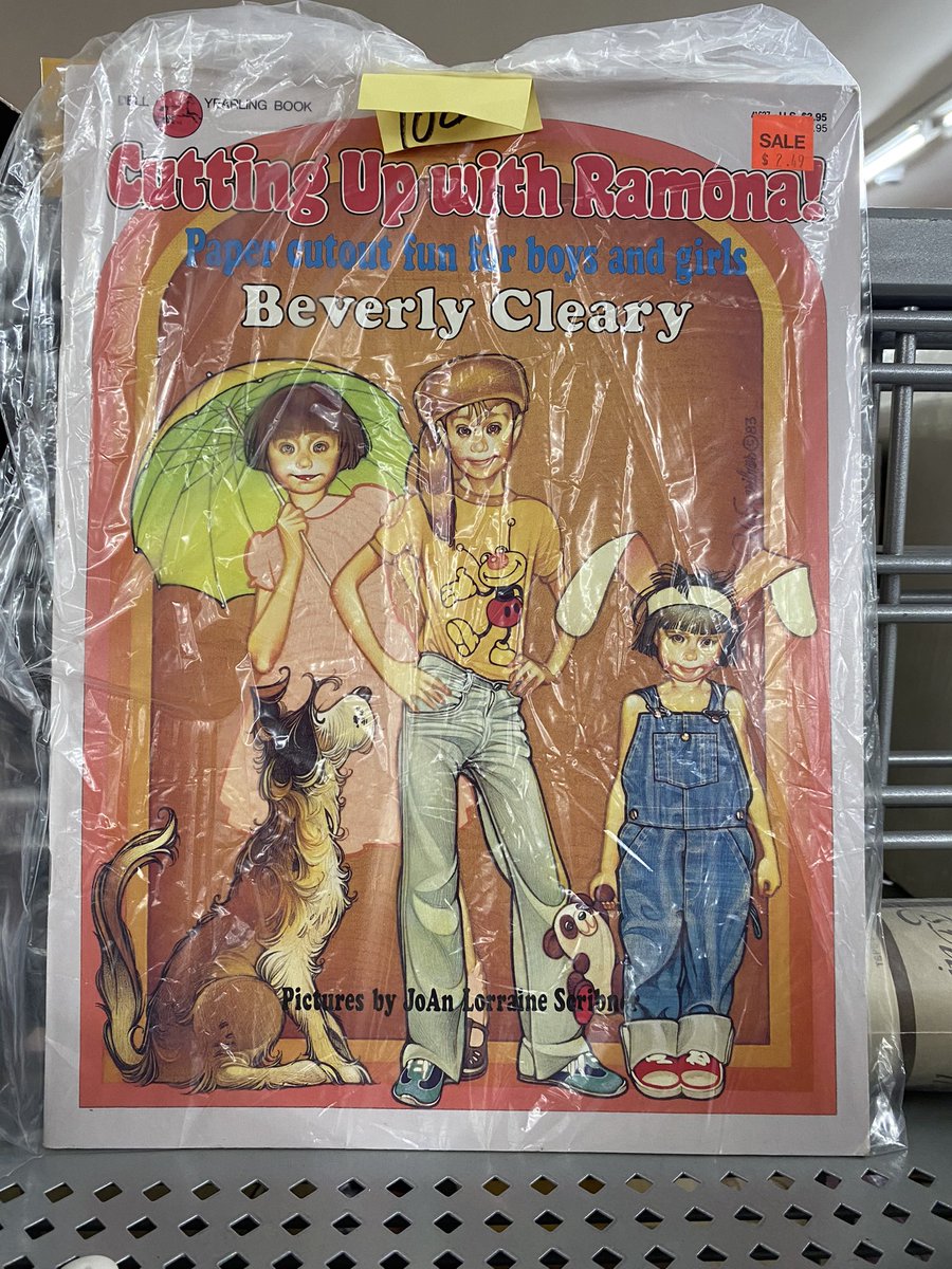 I was SO tempted to buy this at the thrift store earlier today! #BeverlyCleary #Ramona 📚