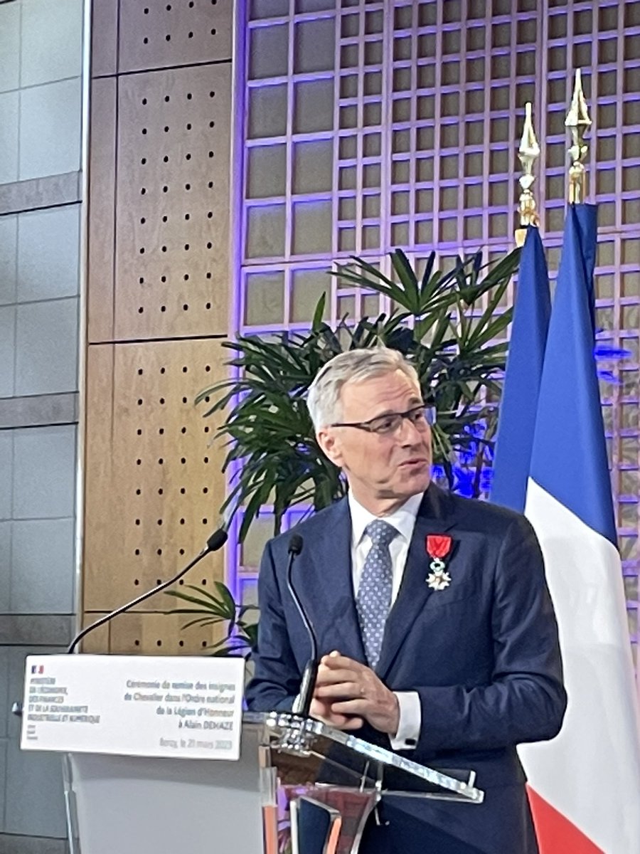 beschabo's tweet photo. Congrats to Alain Dehaze for being recognized as ‘Chevalier de la Légion d’Honneur’ 🇫🇷. A recognition of Alain’s, the Team’s and the Industry’s contribution to #SocialInnovation, #EmploymentSolutions, #Jobs. Félicitations! @AdeccoGroup #MakingTheFutureWorkForEveryone https://t.co/5kYJkPBkRW