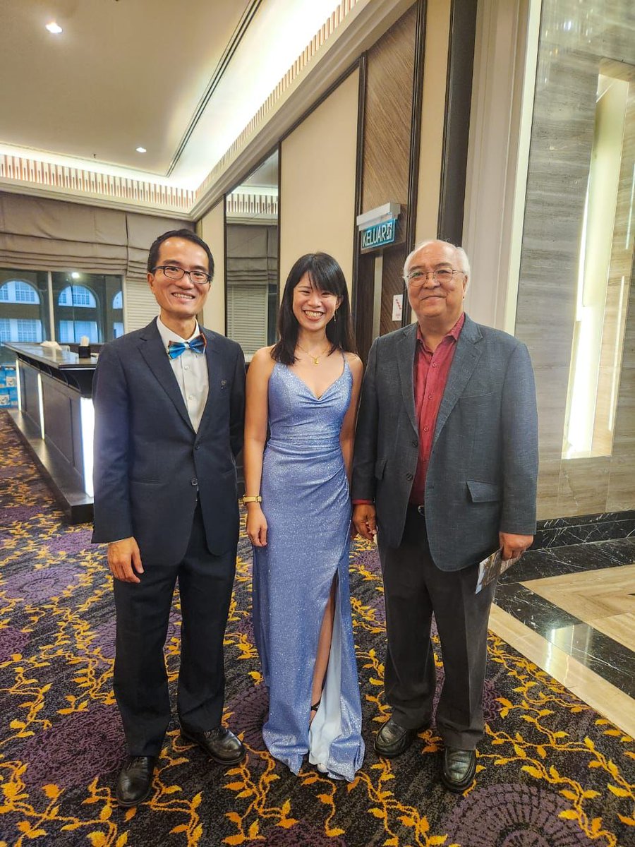 mahwengkwai's tweet photo. Our team had a great night at the Malaysian Bar Annual Dinner & Dance 2023 on 18.3.2023. It was great catching up with fellow members of the Bar!
#MWKA #throwback https://t.co/GteY5LiLp6