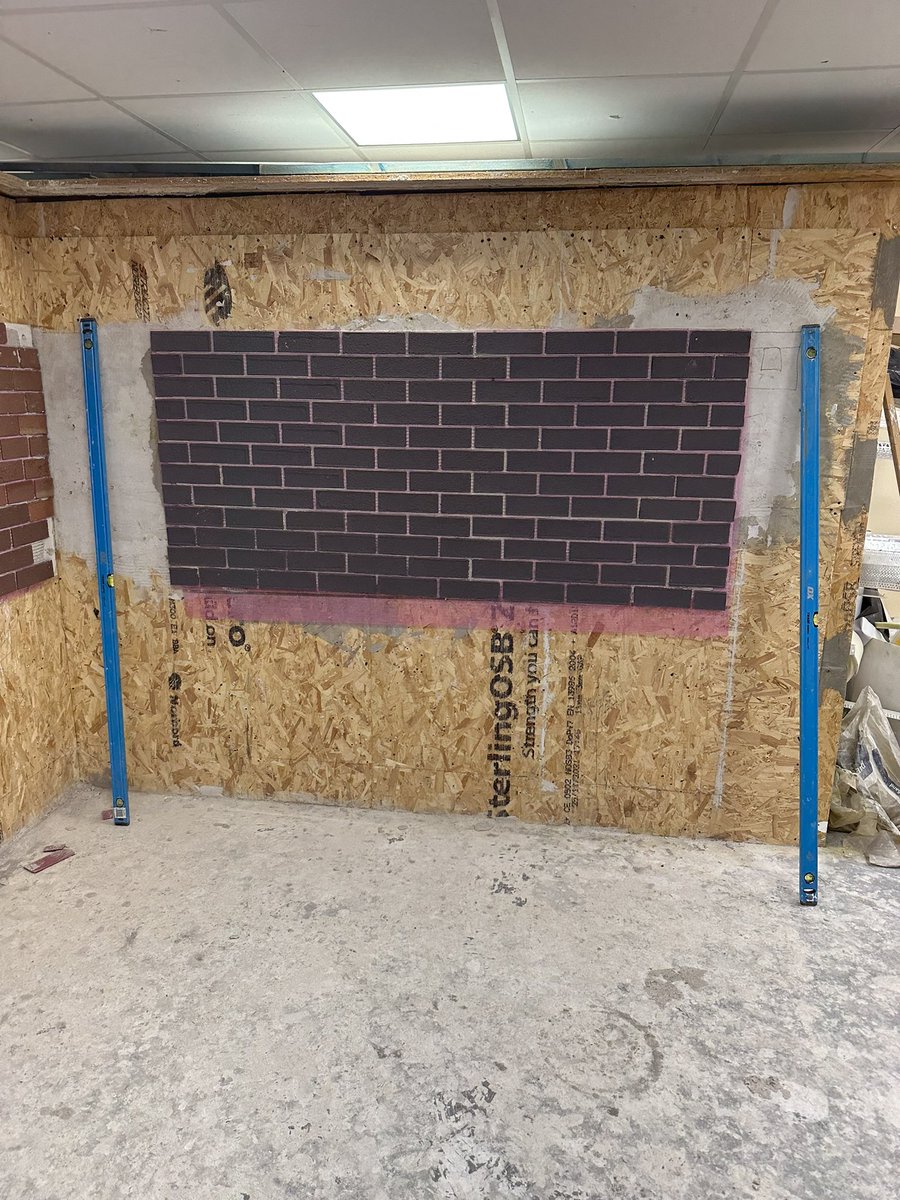kbyrne7's tweet image. Good to see all the guys down @SGWeberUK yesterday CPD on Weber Brickwall system spent the day in Flitwick with @roytonbuilders